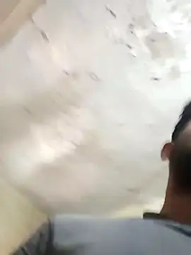 PRIYANHUxh online show from April 21, 2026, 4:41 am