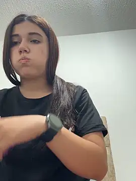 mia cooper 24 online show from March 9, 2025, 3:54 am