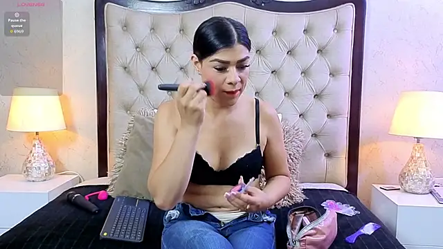 Snapshot of Maguy_Mistress chatting on July 6, 2026, 12:01 pm Maguy Mistress online show from July 6, 2026, 12:01 pm