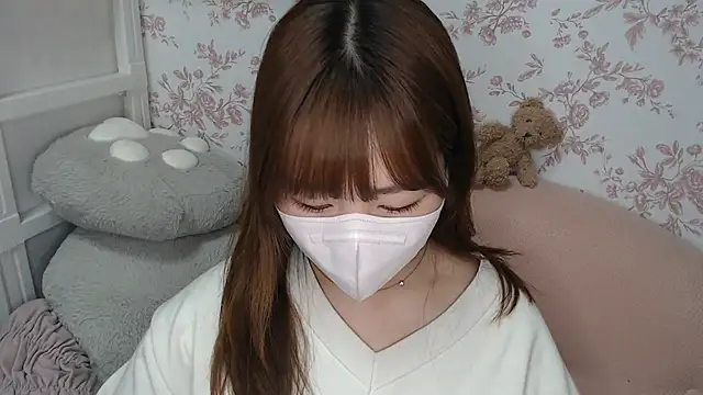 Snapshot of mei_hosina chatting on April 16, 2026, 3:35 pm mei hosina online show from April 16, 2026, 3:35 pm