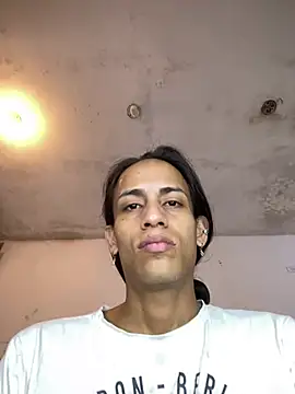 AlexaWarner online show from June 24, 2026, 7:33 pm