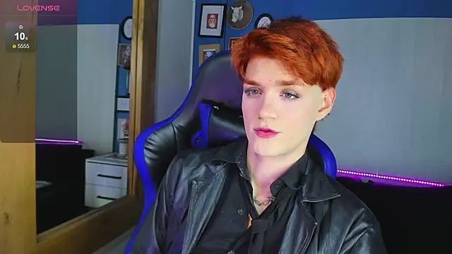 VladHellsing4 online show from October 2, 2025, 1:58 pm