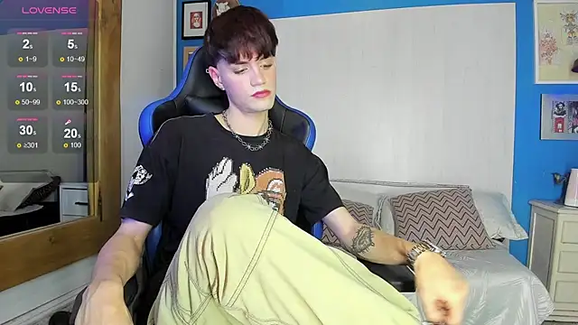 VladHellsing4 online show from March 22, 2025, 2:14 pm