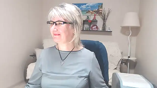 Snapshot of FleurMays chatting on June 30, 2026, 5:07 am FleurMays online show from June 30, 2026, 5:07 am