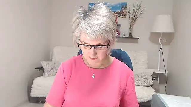 Snapshot of FleurMays chatting on October 22, 2025, 4:56 am FleurMays online show from October 22, 2025, 4:56 am