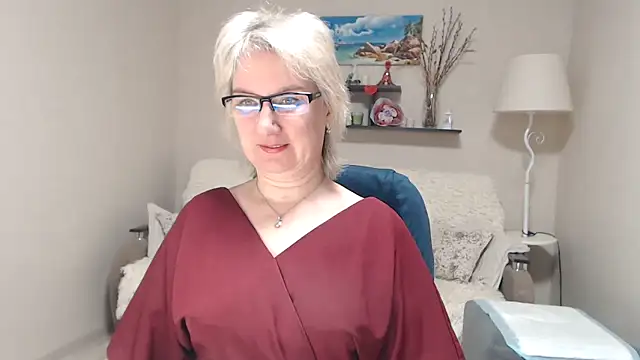 FleurMays online show from March 5, 2026, 4:42 am