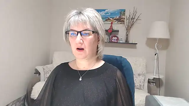 Snapshot of FleurMays chatting on November 8, 2025, 5:00 am FleurMays online show from November 8, 2025, 5:00 am