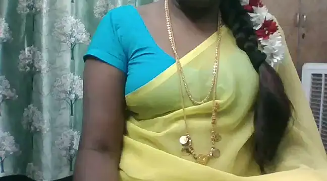 Snapshot of Hot_akshara chatting on December 12, 2024, 3:27 pm Hot akshara online show from December 12, 2024, 3:27 pm