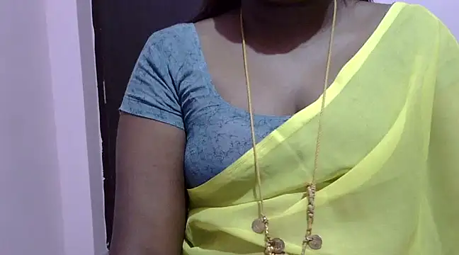 Snapshot of Hot_akshara chatting on February 20, 2025, 5:30 pm Hot akshara online show from February 20, 2025, 5:30 pm