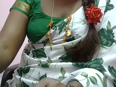 Hot akshara online show from February 25, 2026, 2:06 pm