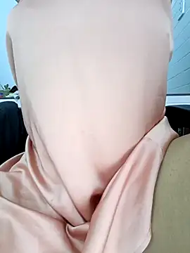 Snapshot of Leva_laddy chatting on April 6, 2026, 6:14 am Leva laddy online show from April 6, 2026, 6:14 am