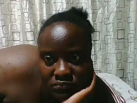 Snapshot of Hotwife8 chatting on February 9, 2026, 7:45 pm Hotwife8 online show from February 9, 2026, 7:45 pm