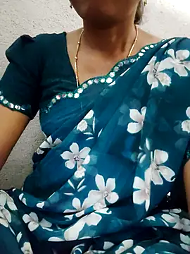 Snapshot of Gautami-telugu chatting on November 23, 2025, 6:56 am Gautami-telugu online show from November 23, 2025, 6:56 am