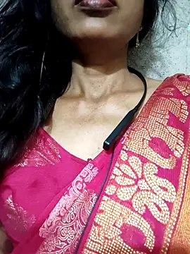 Snapshot of Gautami-telugu chatting on November 15, 2025, 9:52 pm Gautami-telugu online show from November 15, 2025, 9:52 pm