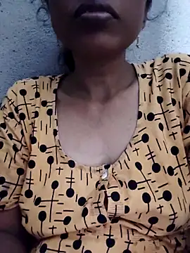 Snapshot of Gautami-telugu chatting on October 21, 2025, 1:54 pm Gautami-telugu online show from October 21, 2025, 1:54 pm