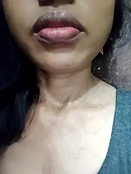 Snapshot of Gautami-telugu chatting on October 26, 2025, 12:22 am Gautami-telugu online show from October 26, 2025, 12:22 am