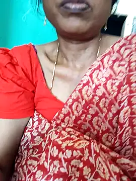 Snapshot of Gautami-telugu chatting on November 7, 2025, 9:14 am Gautami-telugu online show from November 7, 2025, 9:14 am