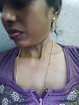 Snapshot of Gautami-telugu chatting on October 31, 2025, 8:05 pm Gautami-telugu online show from October 31, 2025, 8:05 pm