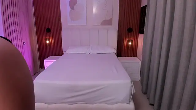 Leah Sweetie online show from October 13, 2025, 10:06 am