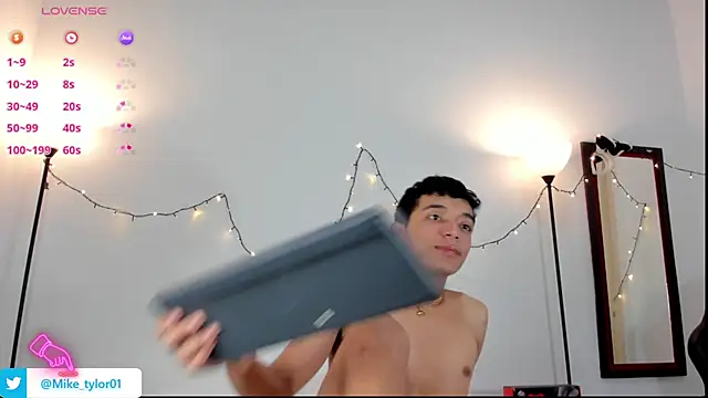 mike tylor01 online show from March 10, 2025, 2:48 pm