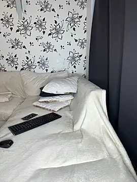 Nefera De Nile online show from April 2, 2026, 4:52 am