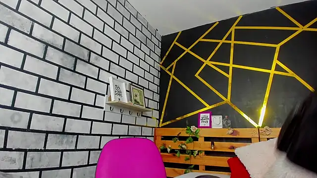 Snapshot of kathina_giraldo chatting on October 21, 2025, 12:48 pm kathina giraldo online show from October 21, 2025, 12:48 pm