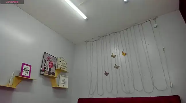 Snapshot of kathina_giraldo chatting on March 22, 2025, 12:35 pm kathina giraldo online show from March 22, 2025, 12:35 pm