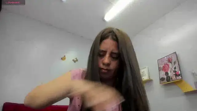 Snapshot of kathina_giraldo chatting on November 7, 2025, 12:42 pm kathina giraldo online show from November 7, 2025, 12:42 pm