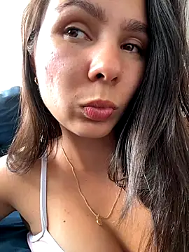 Snapshot of SofiaG_ chatting on November 26, 2025, 7:36 pm SofiaG online show from November 26, 2025, 7:36 pm