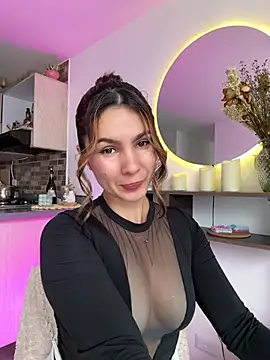 Snapshot of SofiaG_ chatting on February 24, 2026, 9:48 pm SofiaG online show from February 24, 2026, 9:48 pm