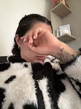 Snapshot of SofiaG_ chatting on November 3, 2025, 7:06 pm SofiaG online show from November 3, 2025, 7:06 pm