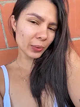 Snapshot of SofiaG_ chatting on November 9, 2025, 11:58 am SofiaG online show from November 9, 2025, 11:58 am