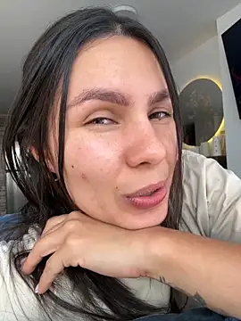 Snapshot of SofiaG_ chatting on November 5, 2025, 7:50 pm SofiaG online show from November 5, 2025, 7:50 pm