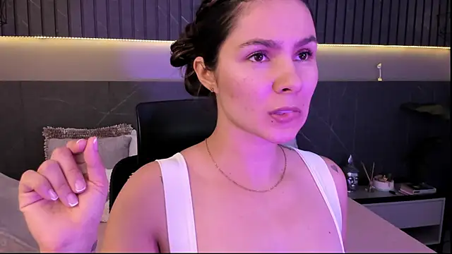 Snapshot of SofiaG_ chatting on March 2, 2026, 11:55 pm SofiaG online show from March 2, 2026, 11:55 pm