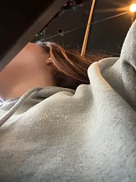 Snapshot of SofiaG_ chatting on February 13, 2026, 8:31 pm SofiaG online show from February 13, 2026, 8:31 pm