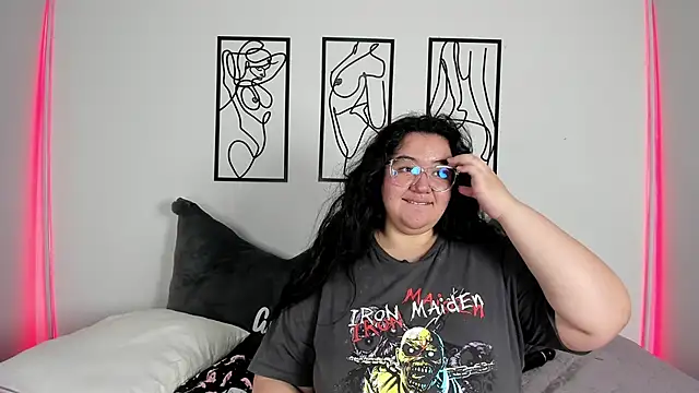 Snapshot of RubyPirsso18 chatting on October 20, 2025, 7:14 pm RubyPirsso18 online show from October 20, 2025, 7:14 pm