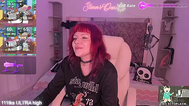 Snapshot of Sarah-Stoner chatting on November 12, 2025, 8:45 pm Sarah-Stoner online show from November 12, 2025, 8:45 pm