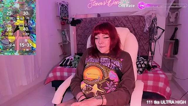 Snapshot of Sarah-Stoner chatting on October 15, 2025, 9:01 pm Sarah-Stoner online show from October 15, 2025, 9:01 pm