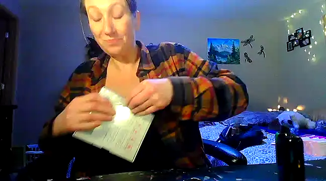 Snapshot of lilyhornyhousewife chatting on March 15, 2025, 2:12 pm lilyhornyhousewife online show from March 15, 2025, 2:12 pm