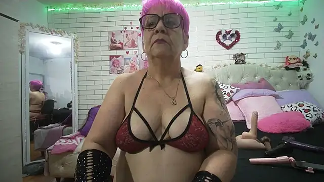 Snapshot of maturehot_65 chatting on June 9, 2026, 10:22 pm maturehot 65 online show from June 9, 2026, 10:22 pm
