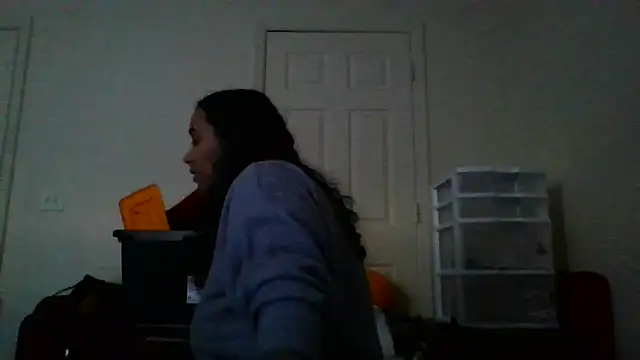 cinnaminnie online show from January 17, 2025, 9:39 pm