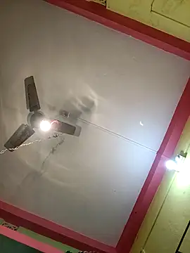 Snapshot of Hunter_boy9 chatting on November 23, 2025, 11:48 pm Hunter boy9 online show from November 23, 2025, 11:48 pm