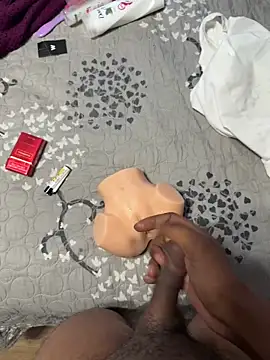 Snapshot of Dicktator16 chatting on February 15, 2026, 3:33 pm Dicktator16 online show from February 15, 2026, 3:33 pm