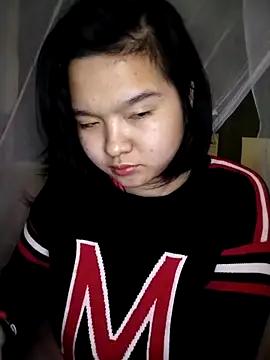 Snapshot of Thomgdee chatting on March 8, 2025, 7:20 pm Thomgdee online show from March 8, 2025, 7:20 pm