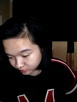 Snapshot of Thomgdee chatting on March 8, 2025, 12:20 pm Thomgdee online show from March 8, 2025, 12:20 pm