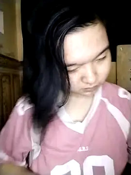 Snapshot of Thomgdee chatting on March 15, 2025, 6:03 am Thomgdee online show from March 15, 2025, 6:03 am