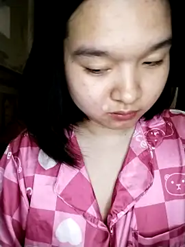 Snapshot of Thomgdee chatting on March 5, 2025, 1:39 pm Thomgdee online show from March 5, 2025, 1:39 pm