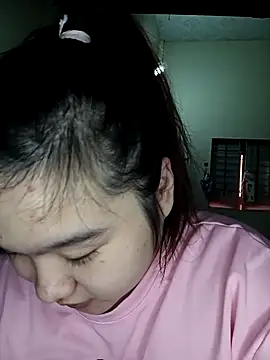 Snapshot of Thomgdee chatting on October 4, 2025, 12:45 am Thomgdee online show from October 4, 2025, 12:45 am