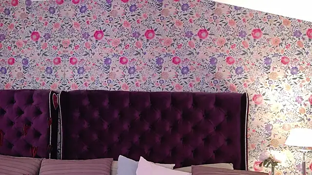 Snapshot of Evapeach_ chatting on February 21, 2025, 1:44 pm Evapeach  online show from February 21, 2025, 1:44 pm