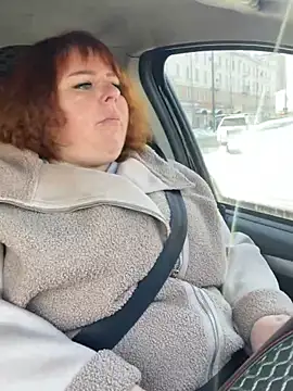 Snapshot of Tania-myr87_ZD chatting on February 17, 2025, 6:42 am Tania-myr87 ZD online show from February 17, 2025, 6:42 am